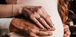 Top Tips For Navigating A First Trimester Pregnancy