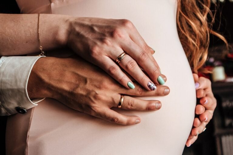 Top Tips For Navigating A First Trimester Pregnancy